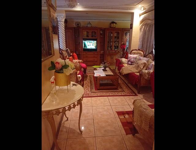 3 BEDROOM HOUSE FOR SALE IN KWANOBUHLE